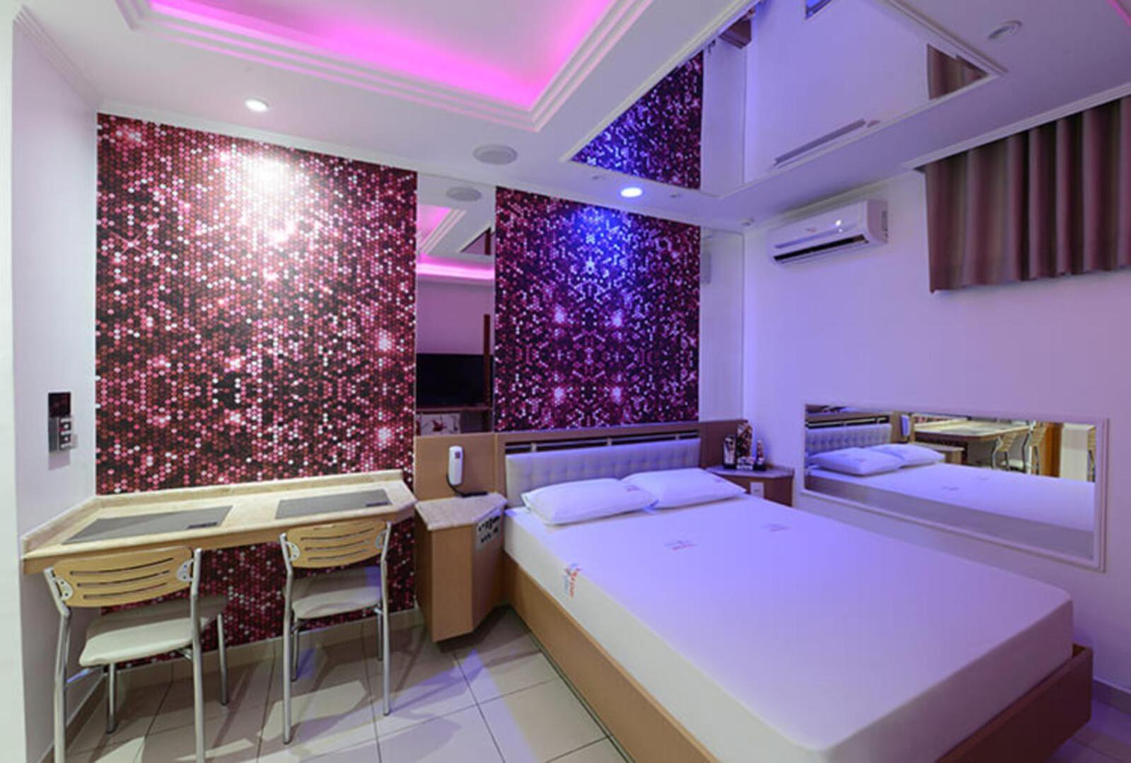 Fashion Abc Love hotel